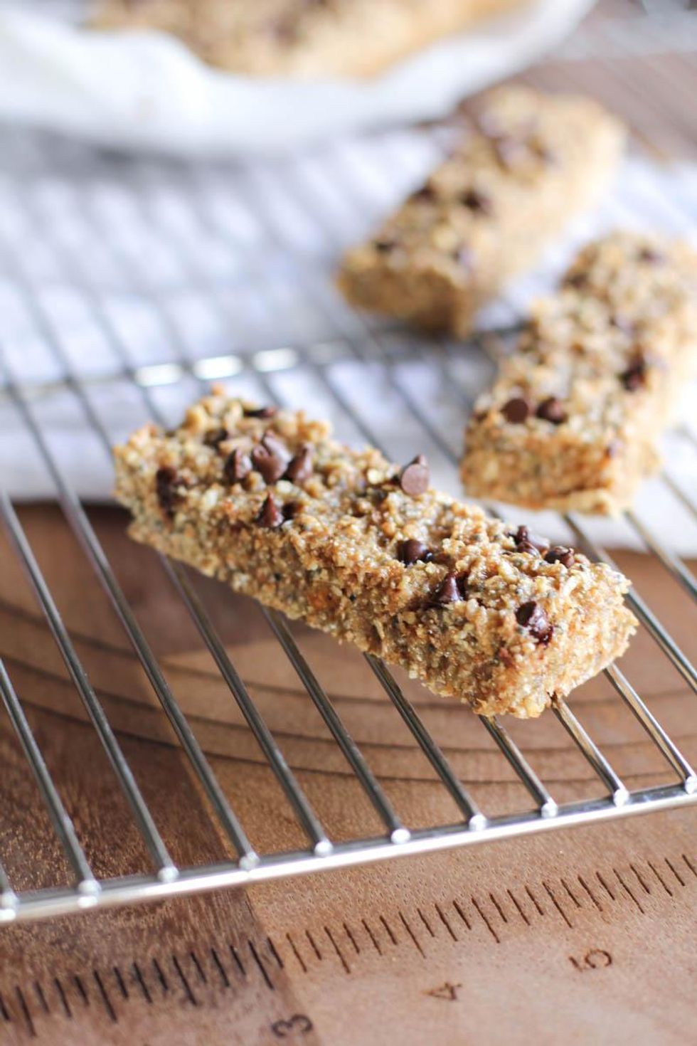 Peanut Butter Chocolate Chip Protein Bars