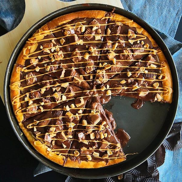 Peanut Butter Cup Pizza