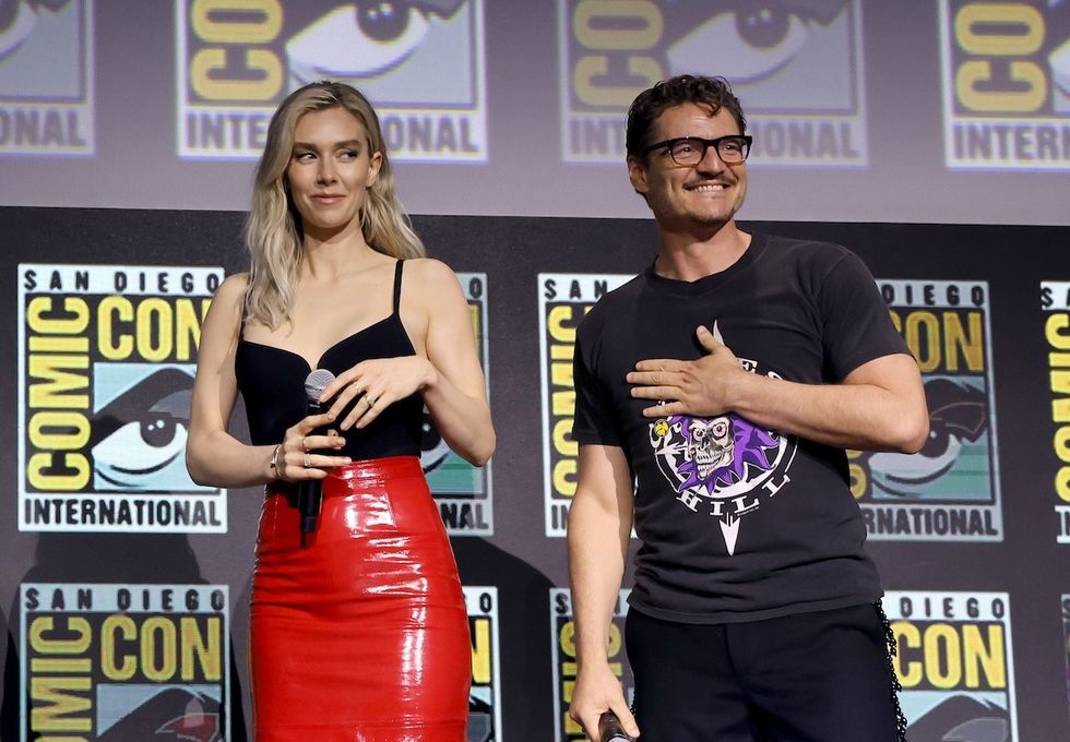 pedro pascal and vanessa kirby