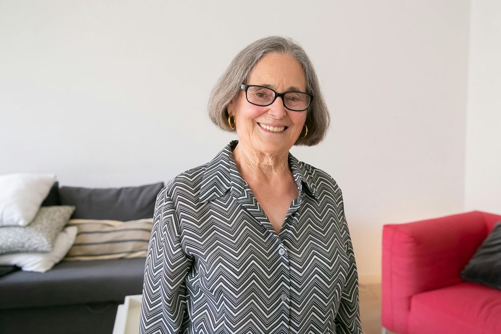 perfectly curled gray bob