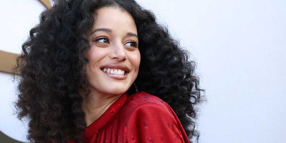 17 Natural Curly Hairstyles For Every Summer Vibe