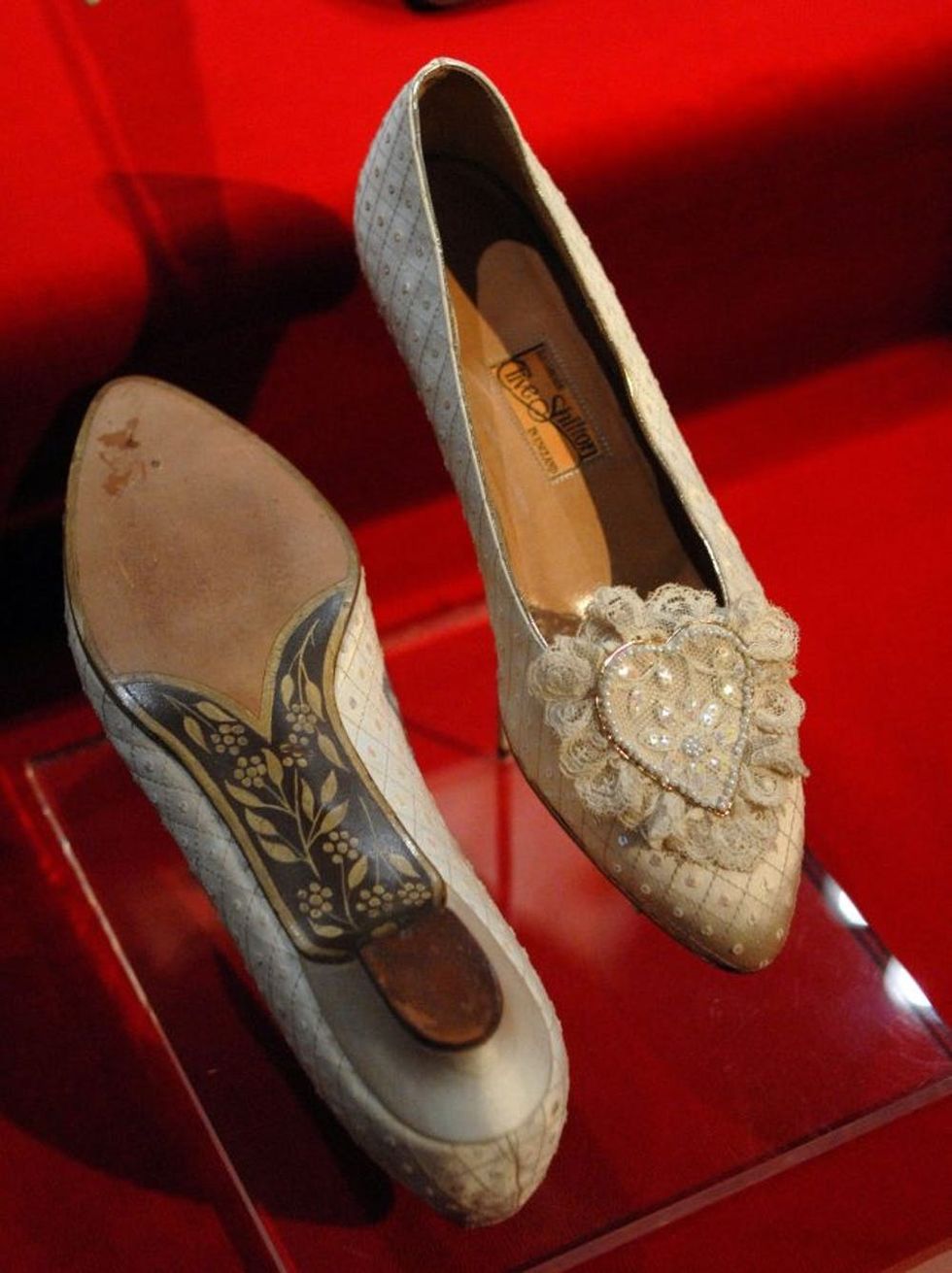 PHILADELPHIA - OCTOBER 1: Princess Diana's wedding slippers are displayed at a preview of the traveling "Diana: A Celebration" exhibit at the National Constitution Center on October 1, 2009 in Philadelphia, Pennsylvania. The exhibit, not shown in the U.S. since 2007, opens tomorrow and continues through December 31. (Photo by William Thomas Cain/Getty Images)
