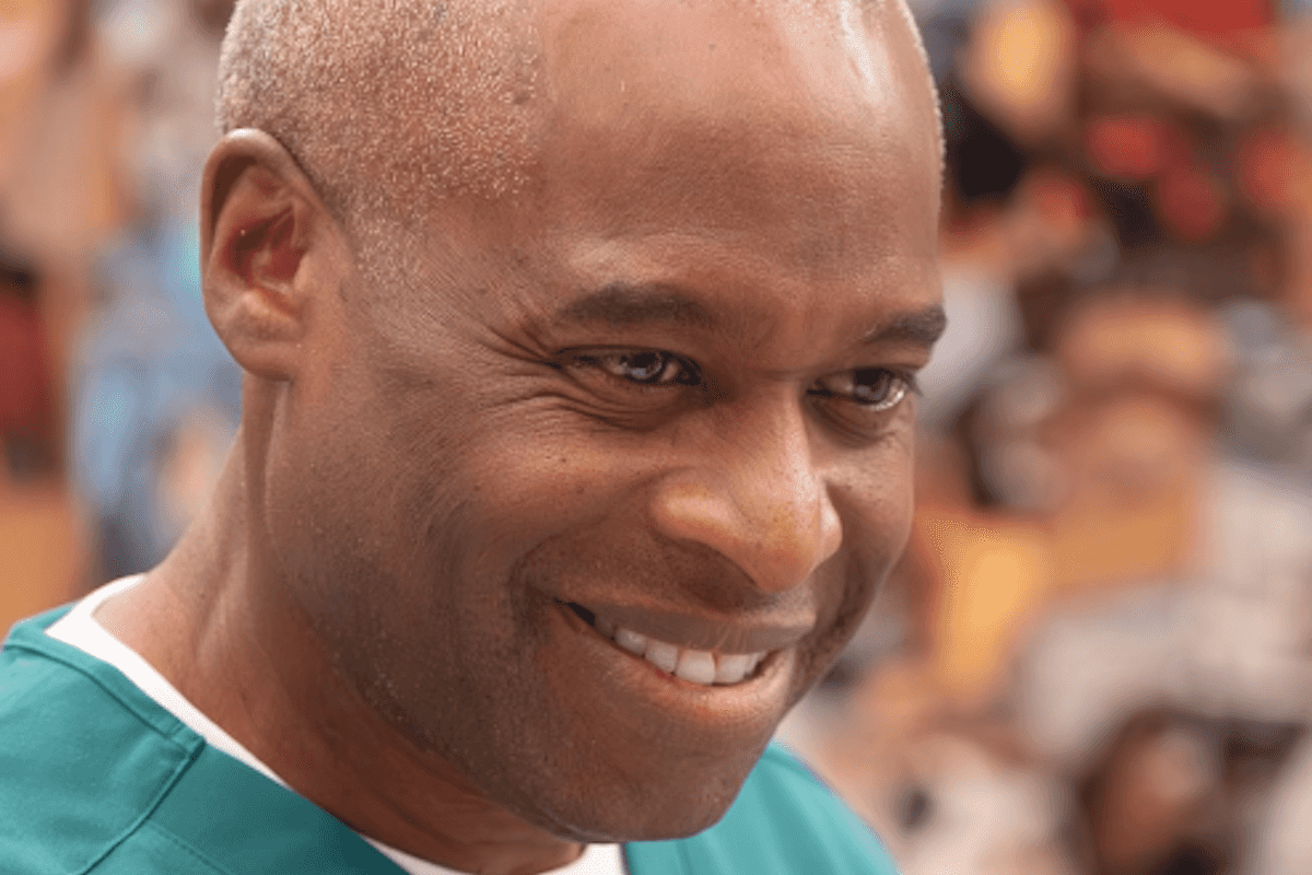 Phill Lewis as Dr. Hooch scrubs cast