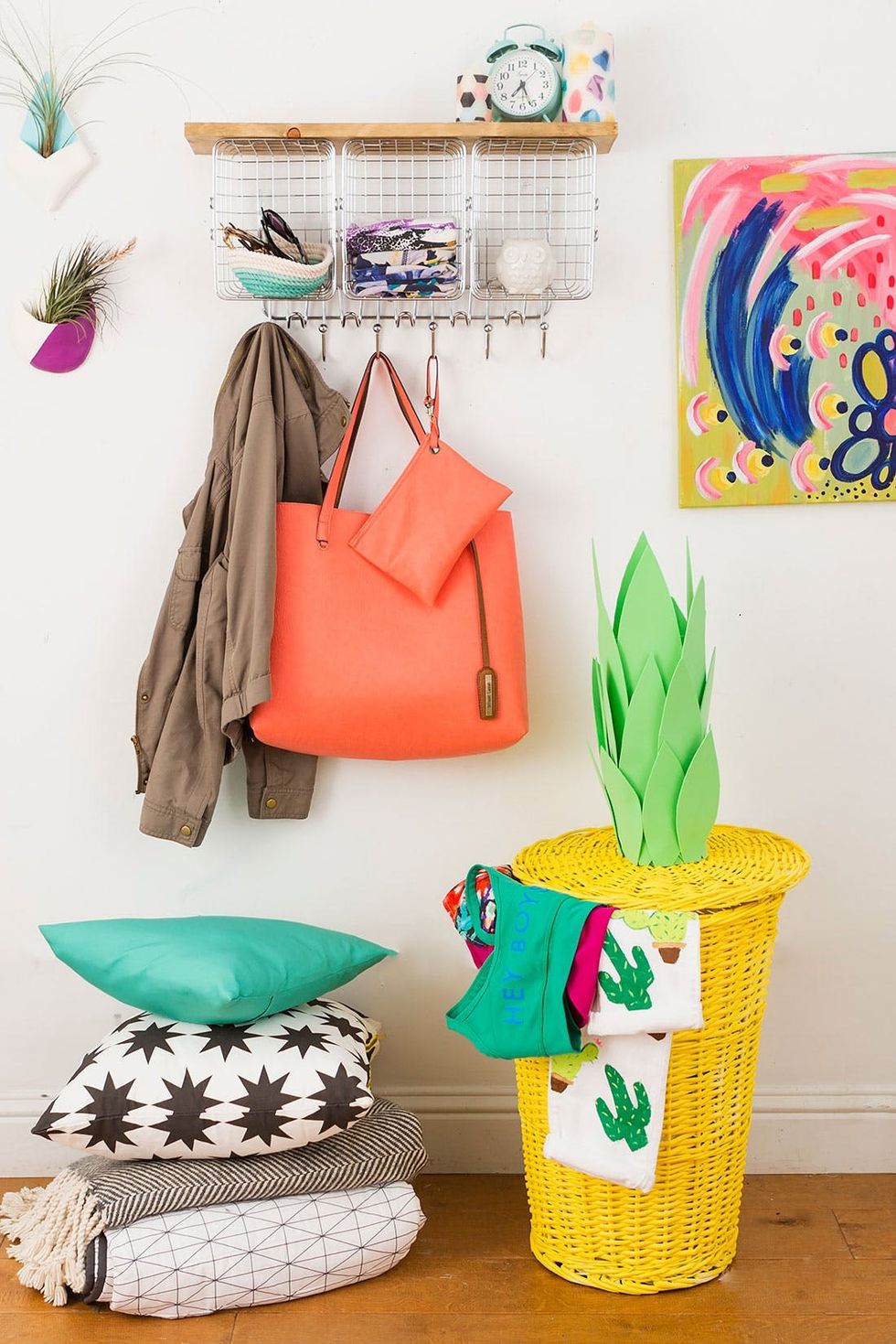 Pineapple_Laundry_Basket_24