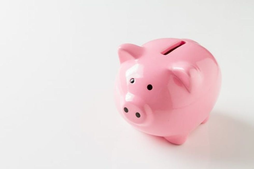 pink piggy bank