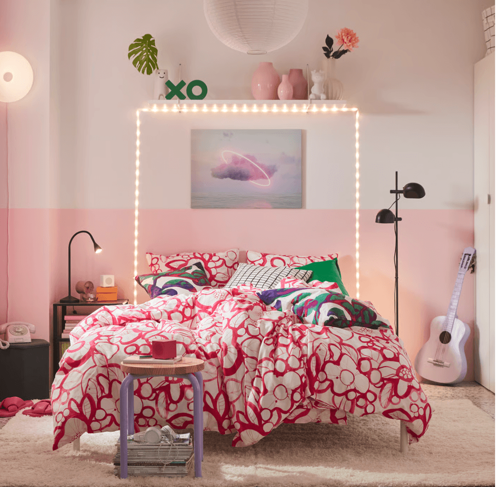 pink room
