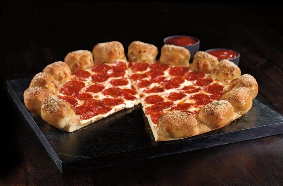 pizza hut garlic knot pizza
