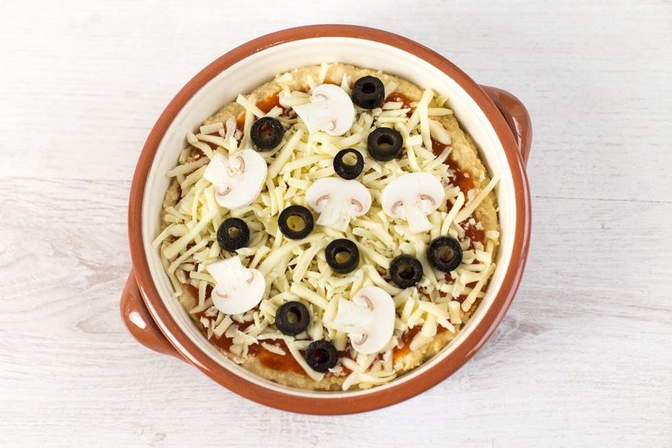 Pizza-topped hummus-4