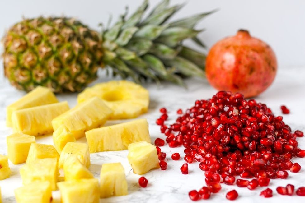 Pomegranate and Pineapple prep tutorial