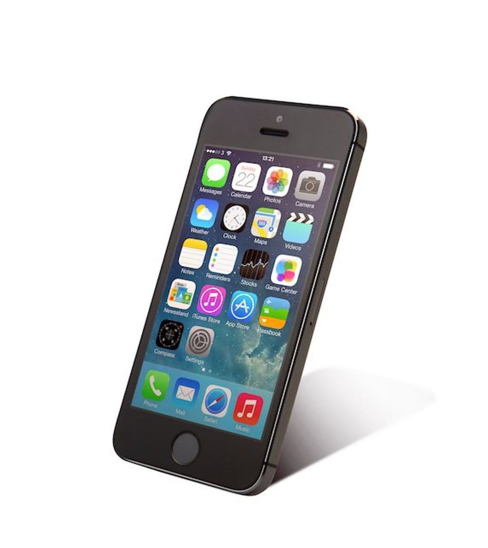 Portrait of an Apple iPhone 5s photographed on a white background, taken on September 20, 2013. (Photo by Joby Sessions/MacFormat Magazine via Getty Images)