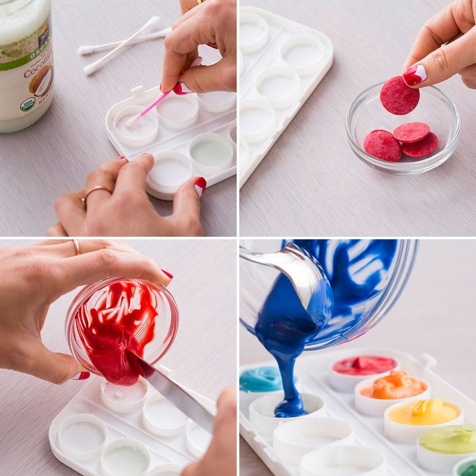 Pouring-Melts-in-Tray