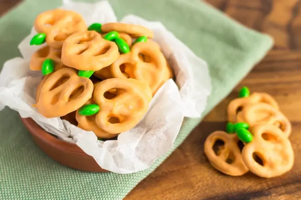 Pretzel Pumpkins