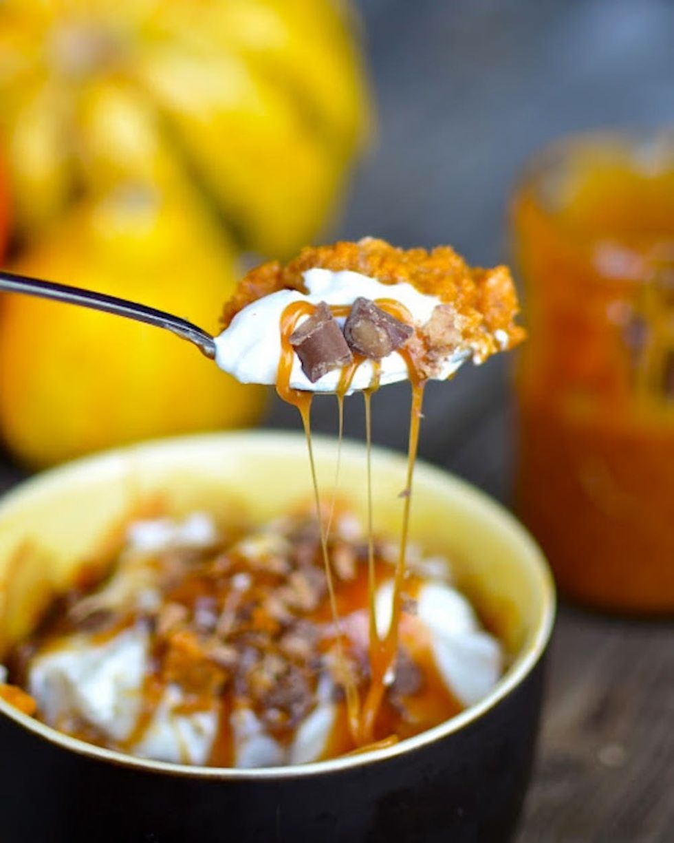 Pumpkin Mug Pie With Toffee and Caramel