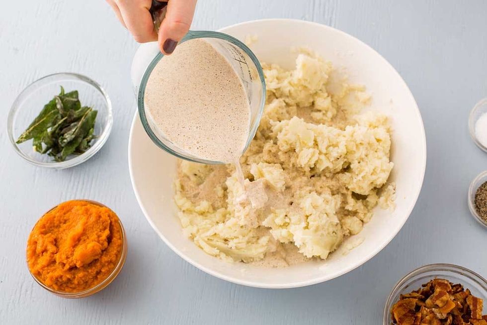 Pumpkin Sage Bacon Mashed Potatoes Thanksgiving Recipe