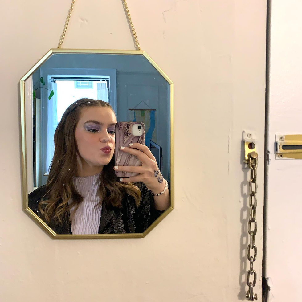 Purple shimmery eyeshadow