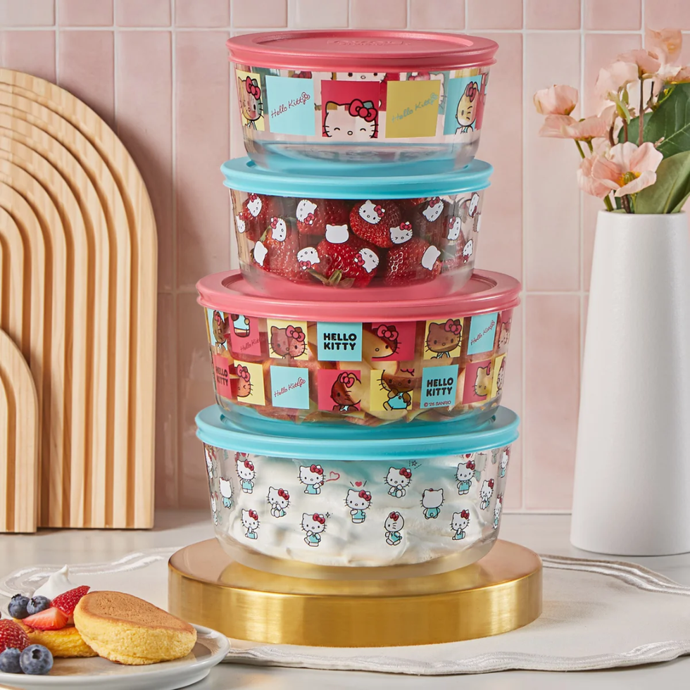 Pyrex 8-Piece Hello Kitty Glass Food Storage Set
