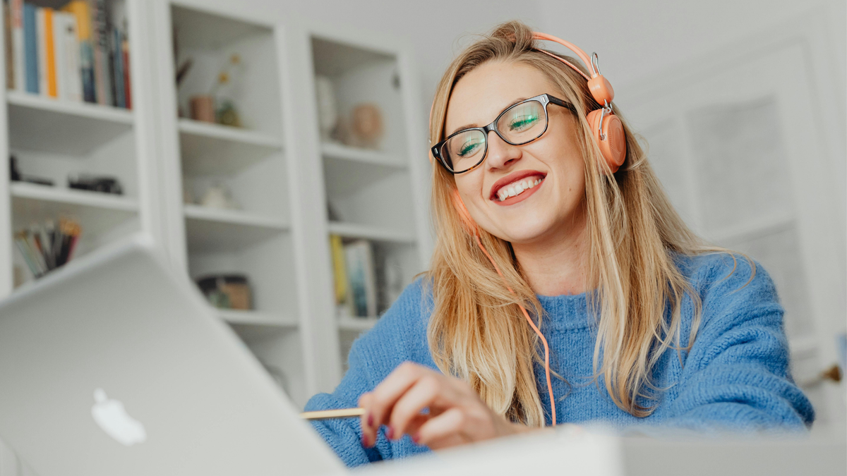 Quick Mental Resets You Can Do At Your Desk