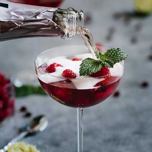 Raspberry and Pomegranate Ros\u00e9 Summer Cocktail