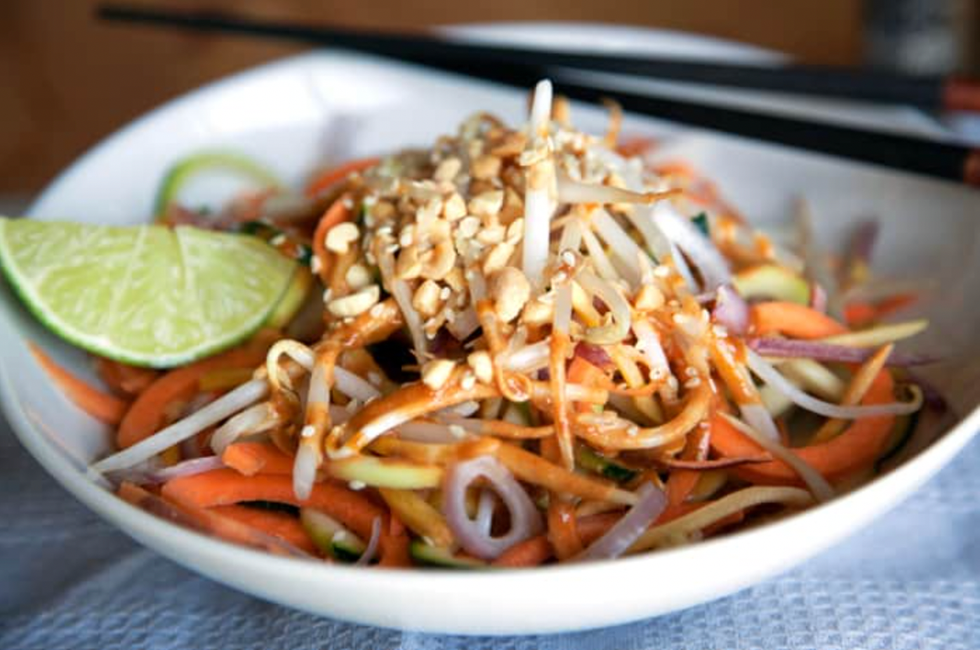 RAW PAD THAI