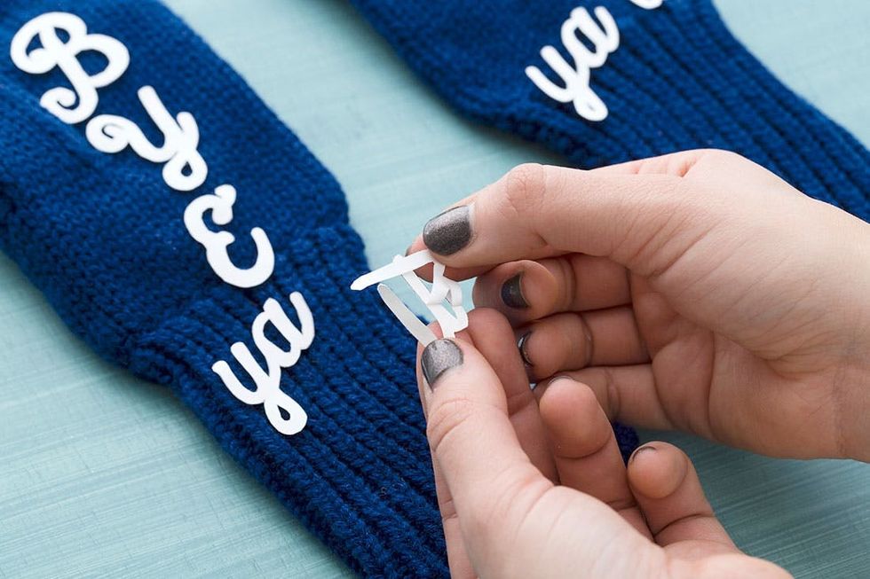 Reese_Witherspoon_Gloves_005