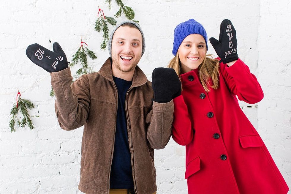 Reese_Witherspoon_Gloves_024