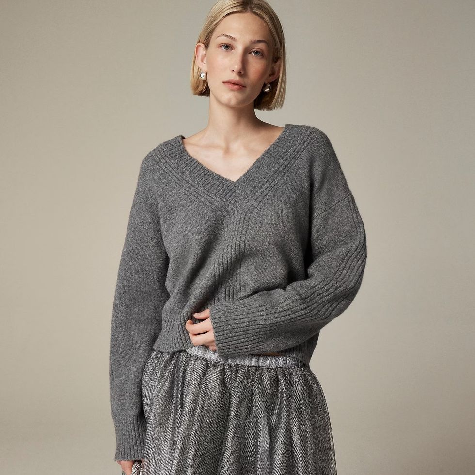 Relaxed V-Neck Sweater\u200b