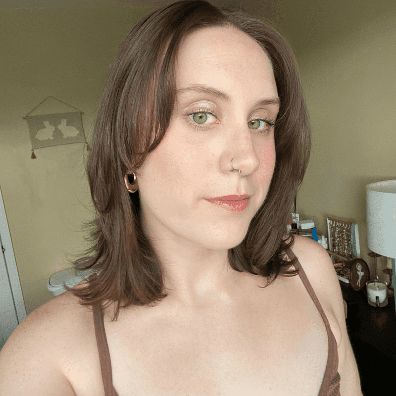 This Glittery Liquid Eyeshadow Gets Me So Many Compliments - Brit + Co