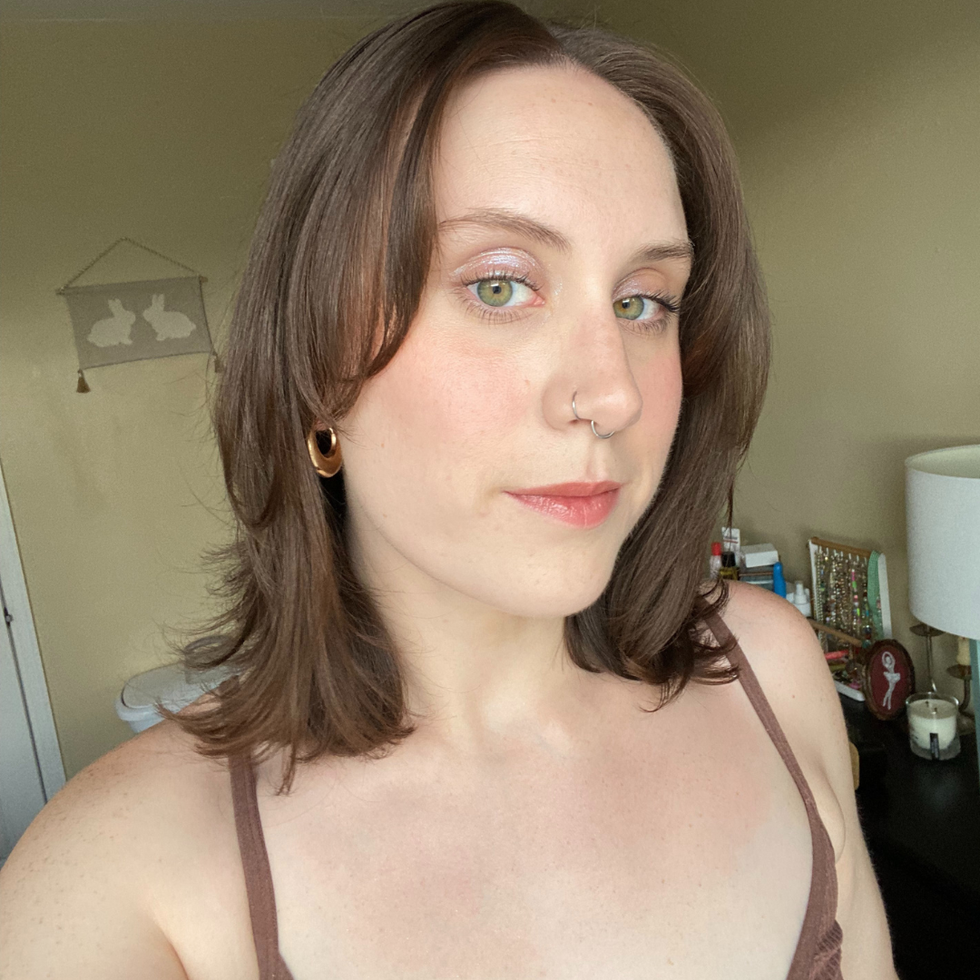 rem beauty liquid eyeshadow review