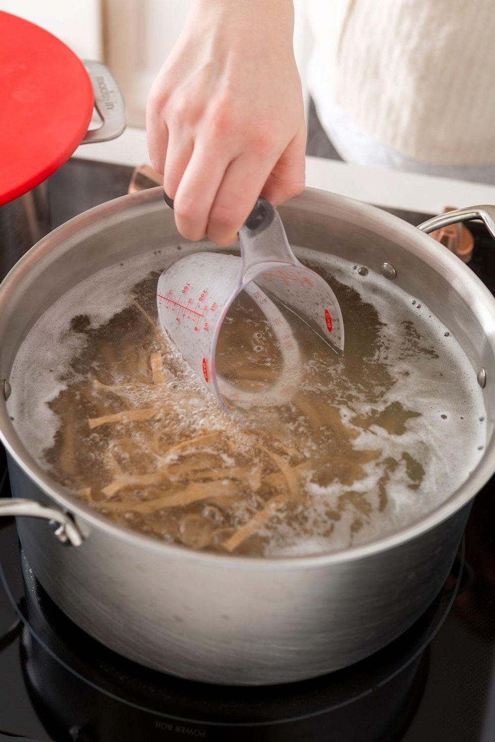 reserving some of the pasta water