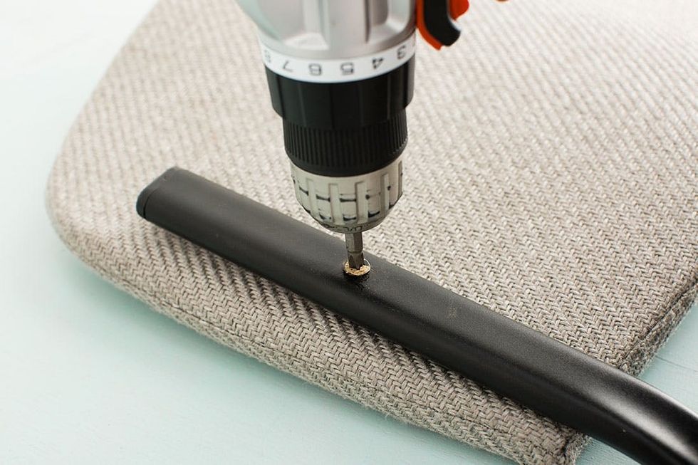 Reupholstered_Chairs_003