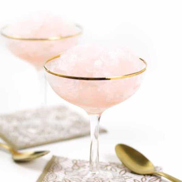 Ros\u00e9 Wine Granita