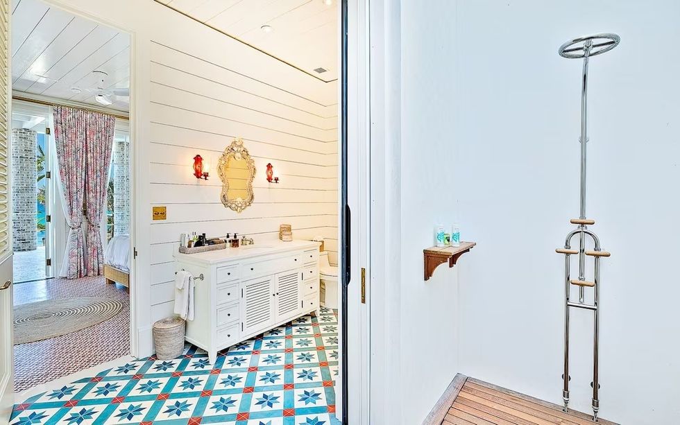 rosalita oceanfront estate