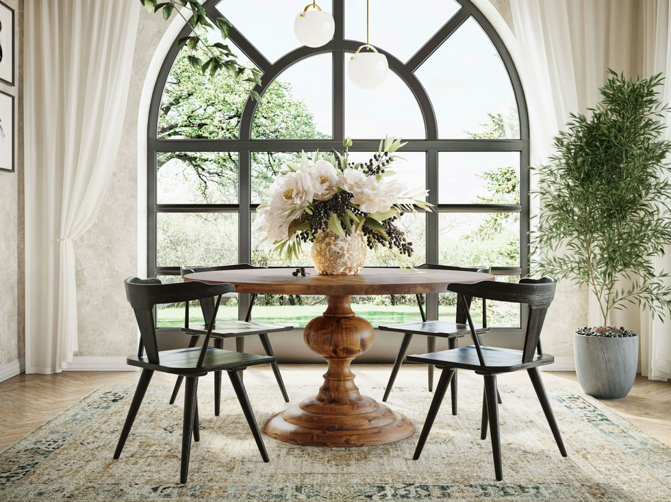 round dining table