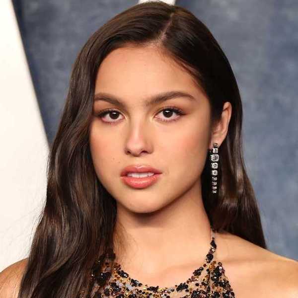 sabrina carpenter olivia rodrigo british vogue interview