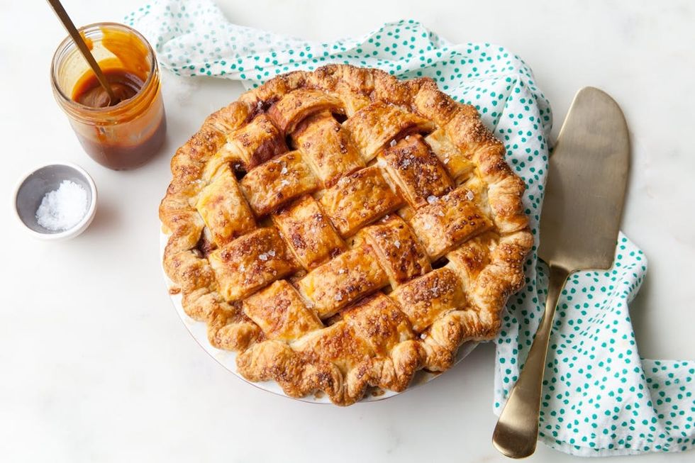 saltedcaramelapplepie_18