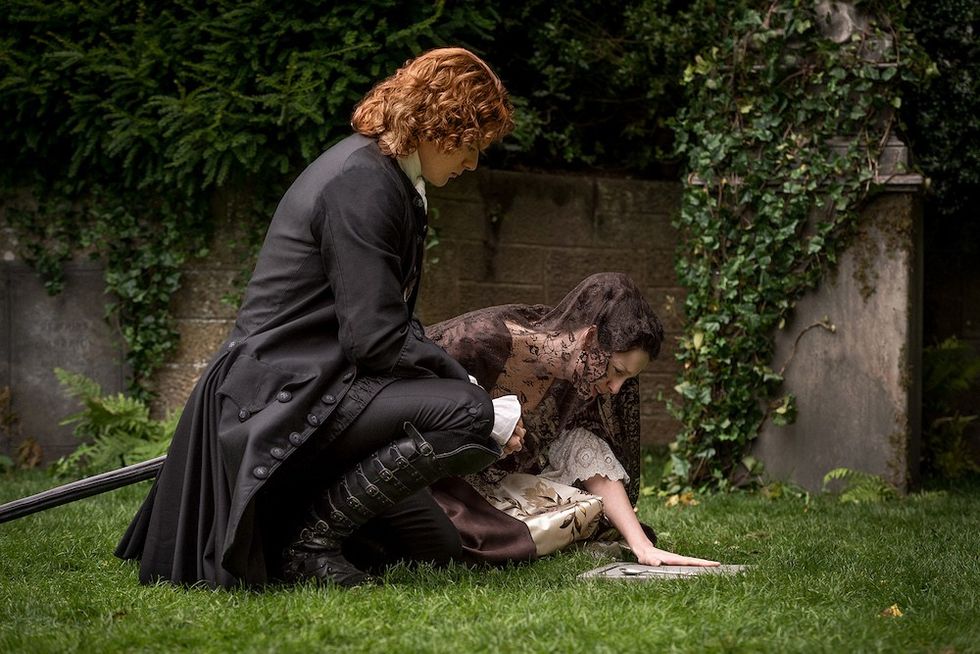 Sam Heughan and Caitr\u00edona Balfe in Outlander