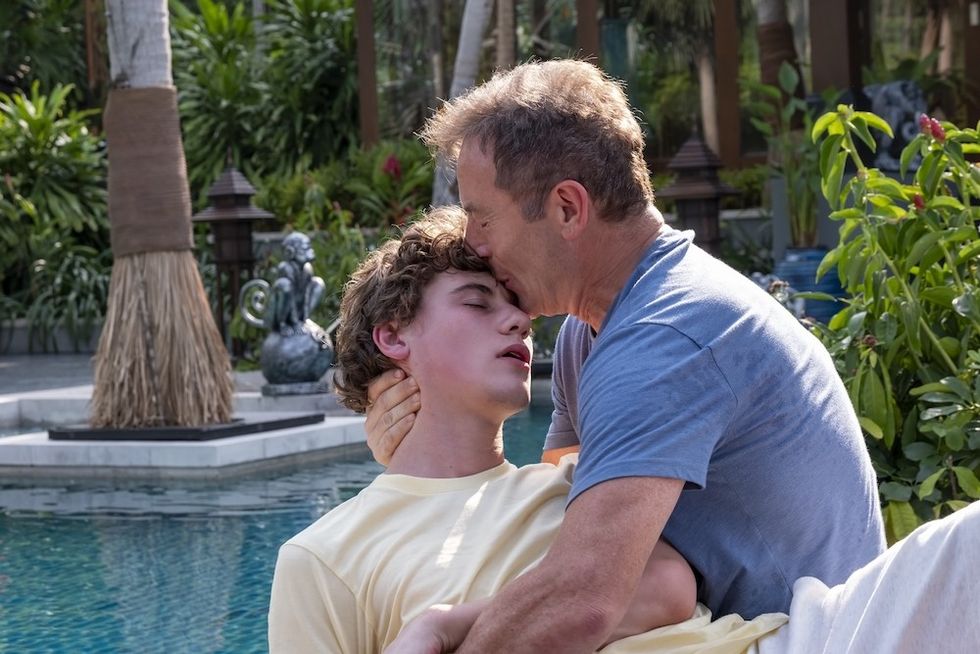 Sam Nivola and Jason Isaacs in 'the white lotus' season 3