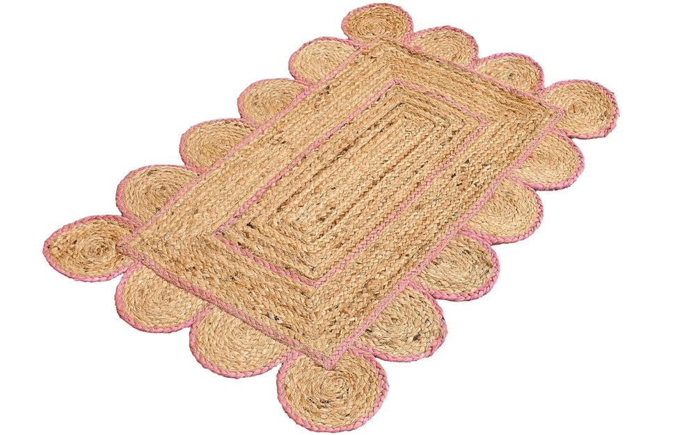 Scalloped Multi Border Decor Braided Jute Collection