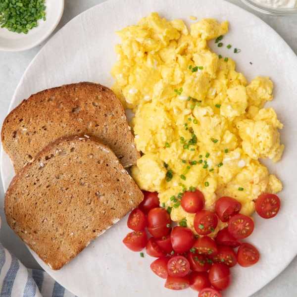 Scrambled Eggs with Cottage Cheese