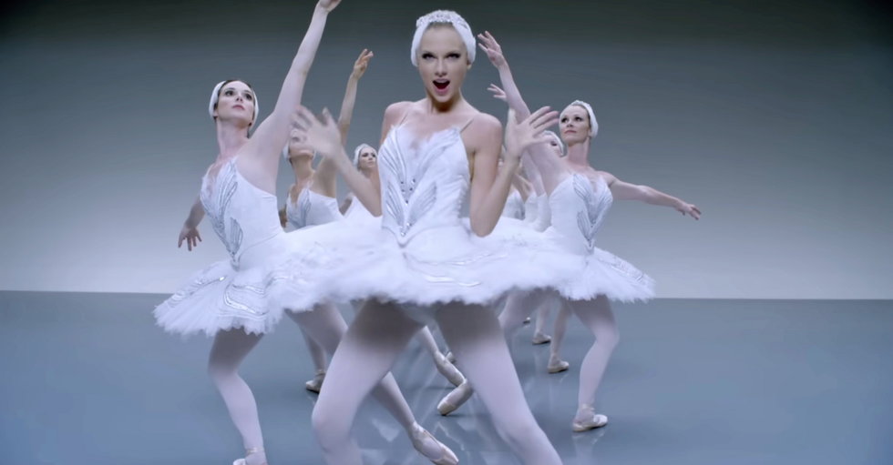 shake it off music video taylor swift