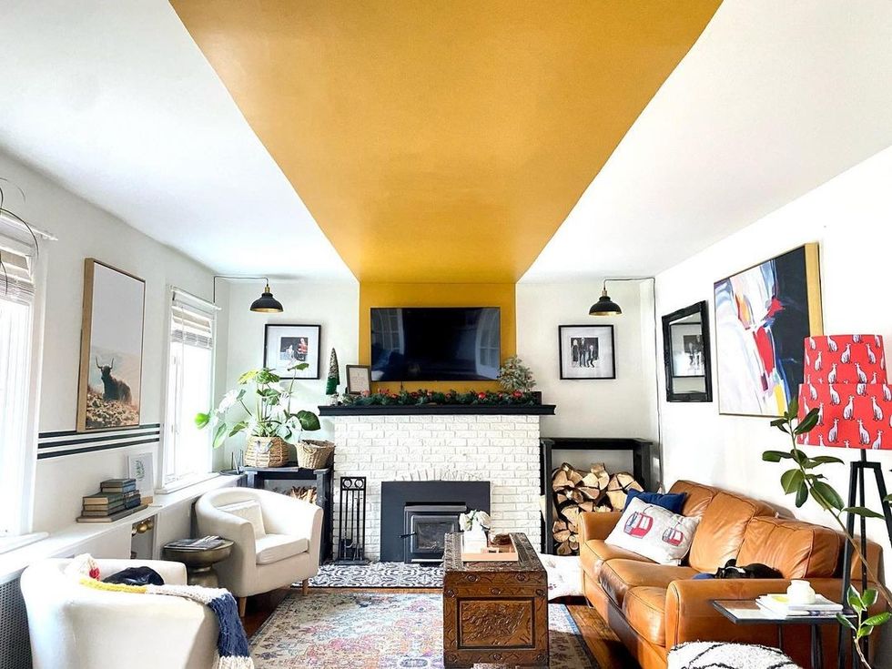 sherwin williams Sunflower color in a living room