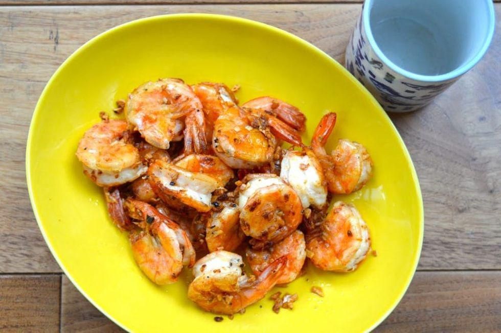shrimp seasoned with garlic