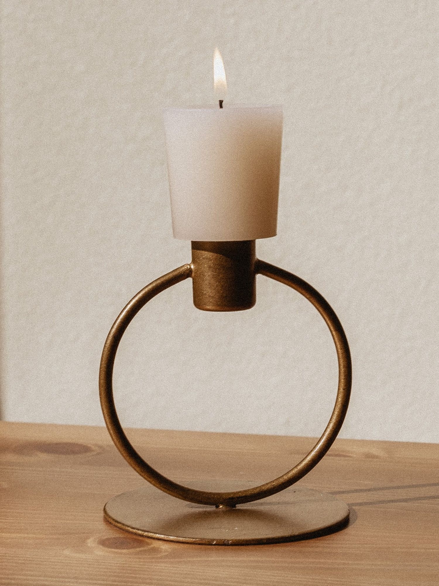 single candlestick holder