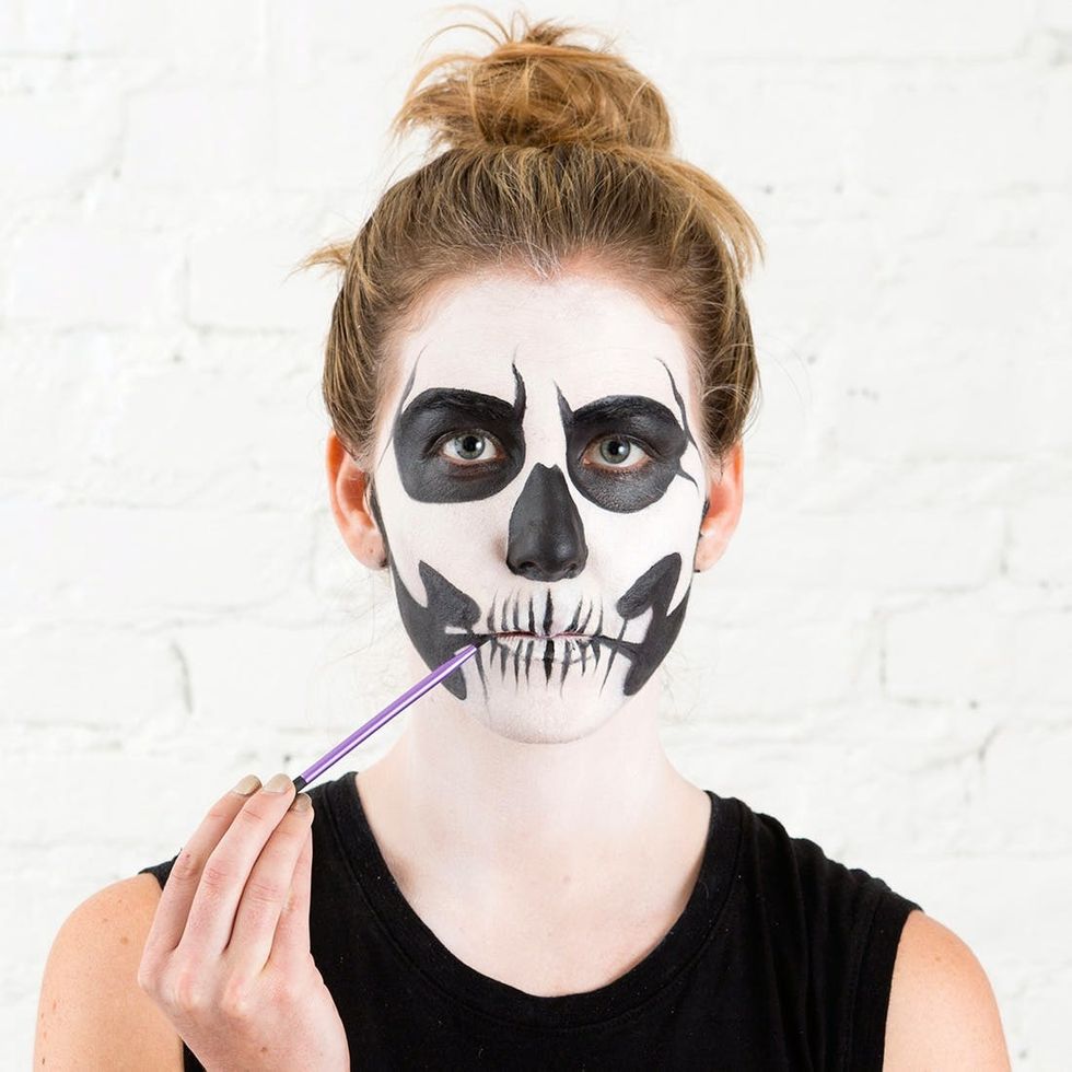SkeletonHalloweenCostumeMakeup8