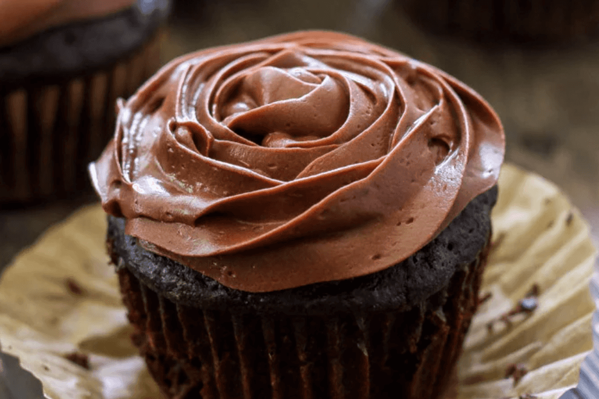 Skinny Chocolate Zucchini Cupcakes