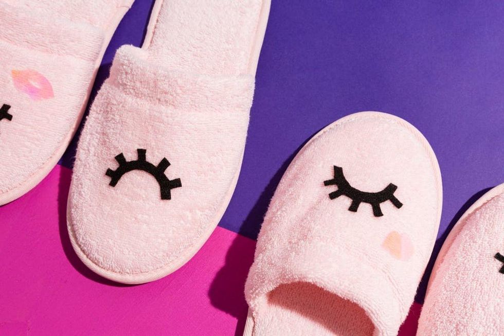 sleepy eye slippers