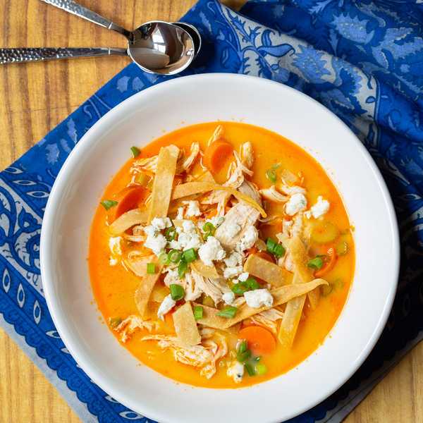 Slow Cooker Buffalo Chicken Soup