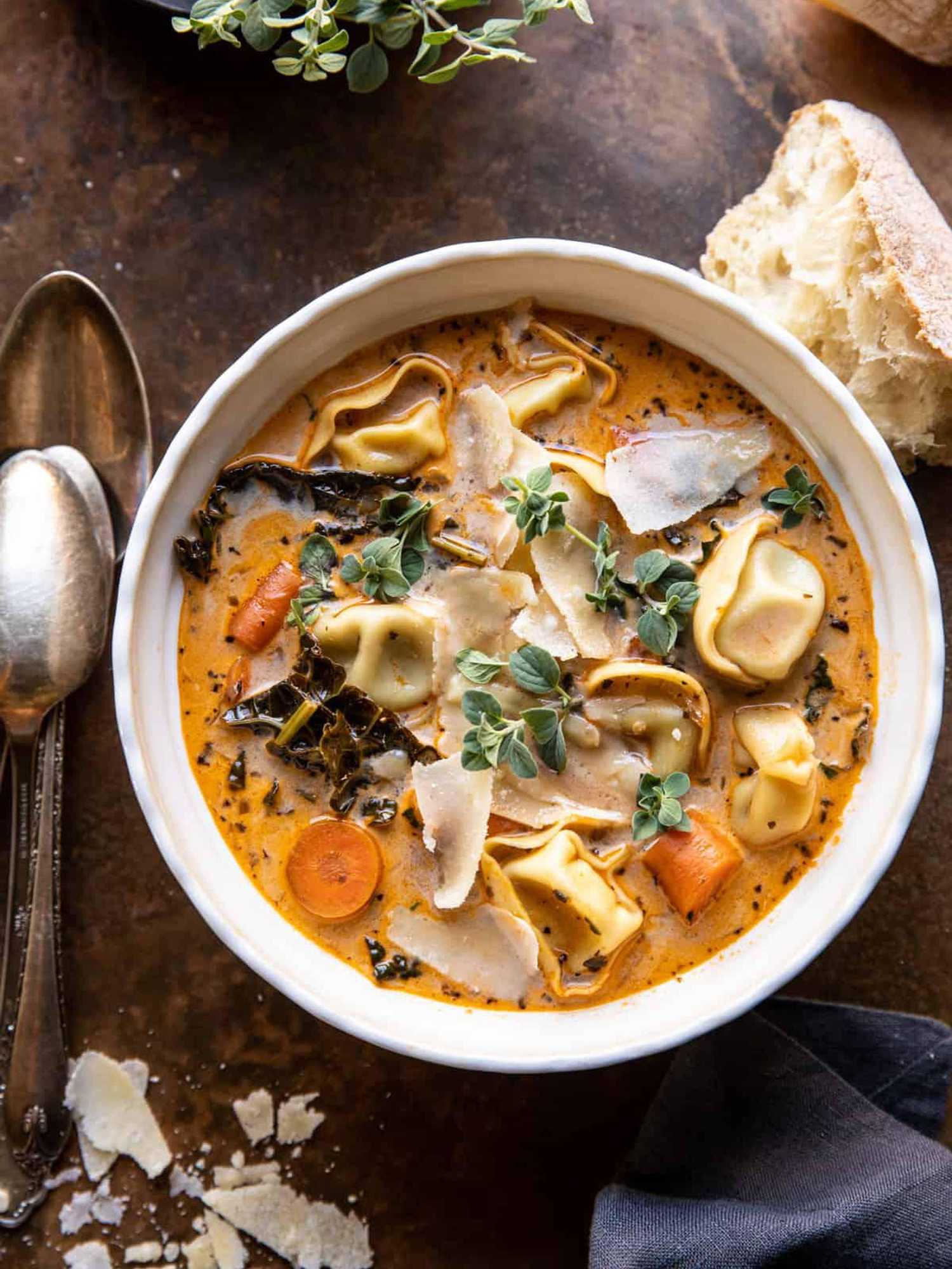 Slow Cooker Creamy Tortellini Vegetable Soup