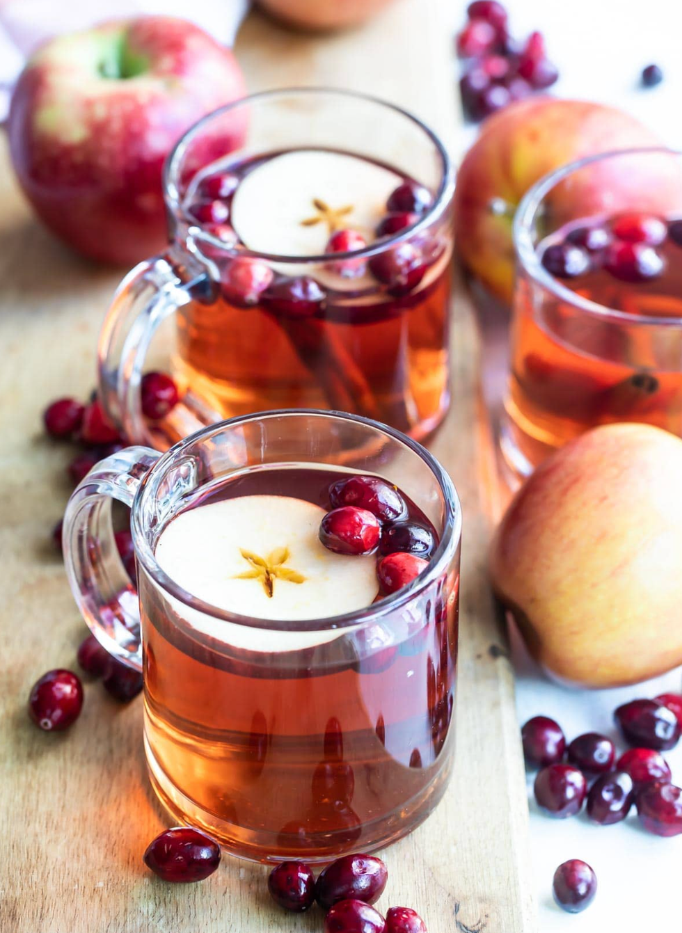 Slow cooker crockpot cranberry apple cider
