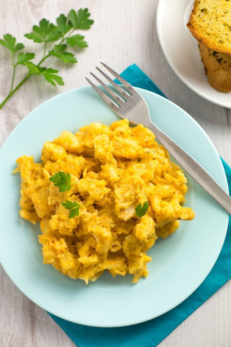 https://www.brit.co/media-library/slow-cooker-macaroni-and-cheese.jpg?id=21184084&width=760&quality=90